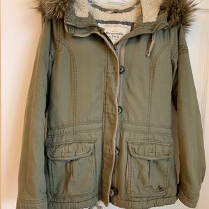 Abercrombie &Fitch Sherpa lined Twill Parka